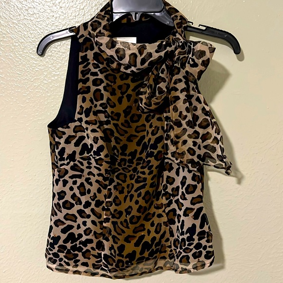 Joseph Ribkoff Tops - Cheetah Blouse with Bow Tie - size 4